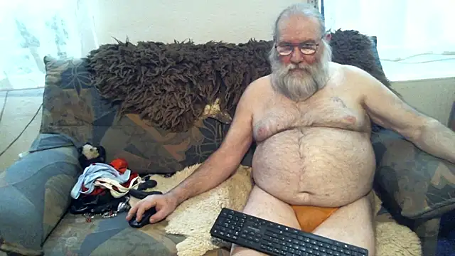 SexySantaC online show from February 1, 2025, 8:05 pm