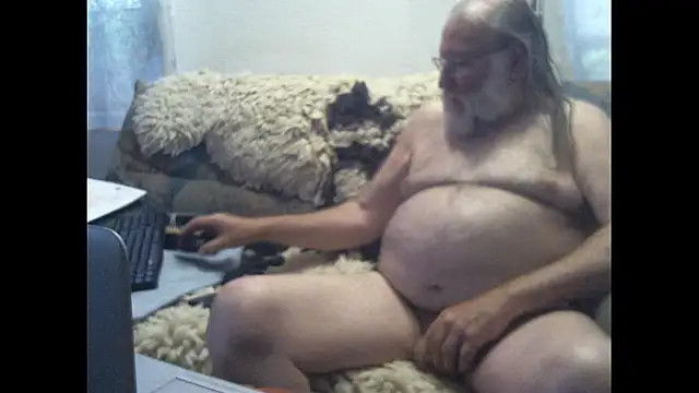 Snapshot of SexySantaC chatting on June 4, 2026, 6:36 pm SexySantaC online show from June 4, 2026, 6:36 pm