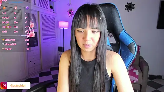 Miss Nicole online show from December 29, 2024, 4:27 am