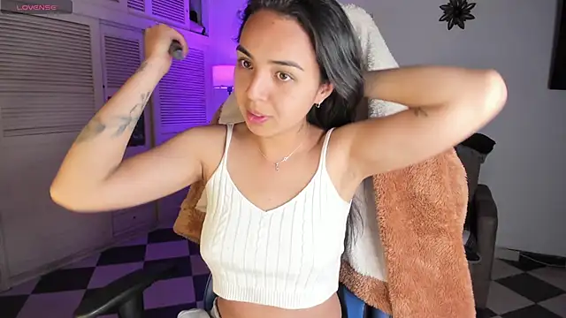 Miss Nicole online show from January 8, 2025, 1:32 am