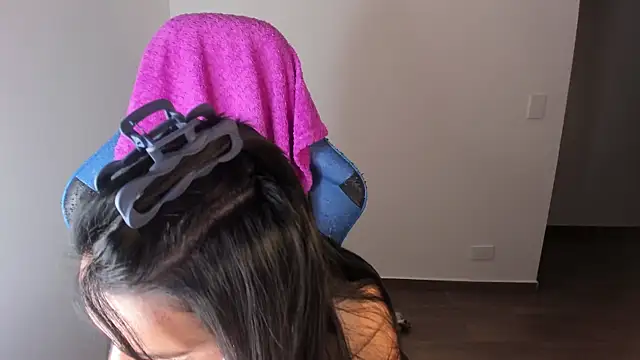 Miss Nicole online show from September 25, 2025, 1:42 am