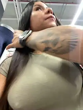 Snapshot of Reggie-Liam chatting on December 11, 2024, 4:53 pm Reggie-Liam online show from December 11, 2024, 4:53 pm