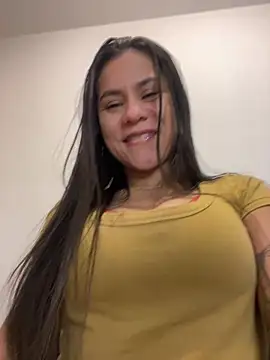 Snapshot of Reggie-Liam chatting on January 4, 2025, 3:18 am Reggie-Liam online show from January 4, 2025, 3:18 am