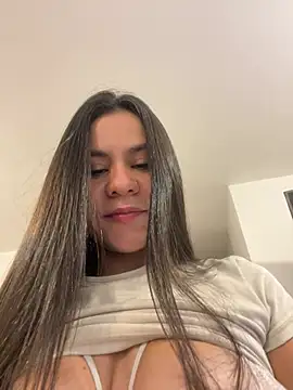 Snapshot of Reggie-Liam chatting on January 7, 2025, 1:49 am Reggie-Liam online show from January 7, 2025, 1:49 am