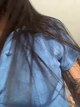 Snapshot of Reggie-Liam chatting on February 19, 2025, 8:31 pm Reggie-Liam online show from February 19, 2025, 8:31 pm