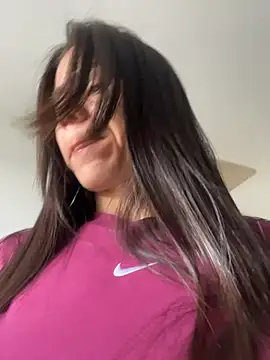 Snapshot of Reggie-Liam chatting on November 15, 2025, 9:00 pm Reggie-Liam online show from November 15, 2025, 9:00 pm