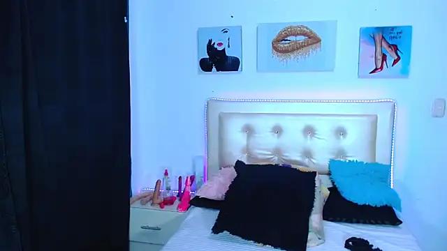 Snapshot of Jenng18 chatting on January 19, 2025, 2:25 am Jenng18 online show from January 19, 2025, 2:25 am