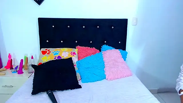 Snapshot of Jenng18 chatting on November 30, 2025, 5:00 am Jenng18 online show from November 30, 2025, 5:00 am