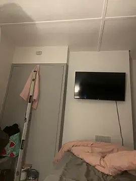 Bustyblondebabe32 online show from November 16, 2025, 9:42 pm