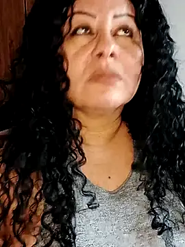 hazel milf online show from February 26, 2025, 9:48 pm