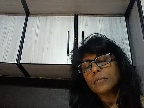 MsAttitude online show from October 10, 2025, 7:07 am