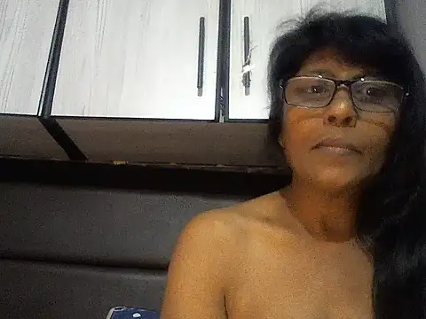 MsAttitude online show from November 20, 2025, 8:25 am