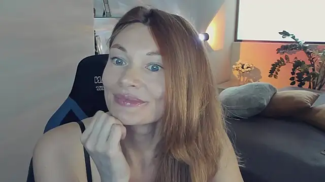 Snapshot of MistyBarnes chatting on May 4, 2026, 9:05 am MistyBarnes online show from May 4, 2026, 9:05 am