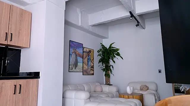 Nikol-JE online show from February 28, 2026, 3:02 pm