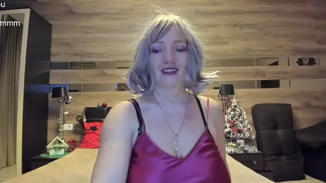 TrueFoxyyy online show from January 28, 2025, 4:19 pm