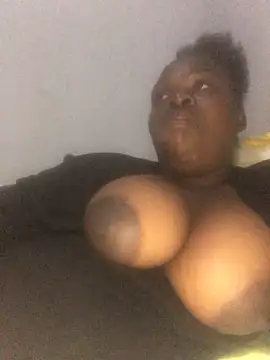 sweett shaley online show from September 12, 2025, 5:13 pm