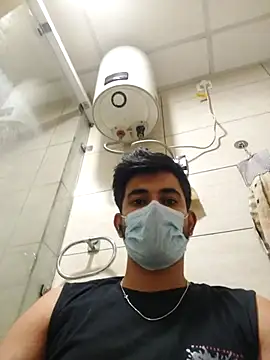 bigdickfuckuu online show from October 17, 2025, 7:49 pm