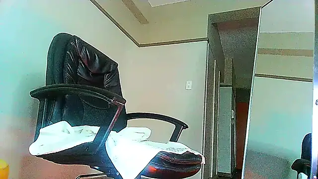 Charlie-Crawford online show from March 19, 2025, 7:49 pm