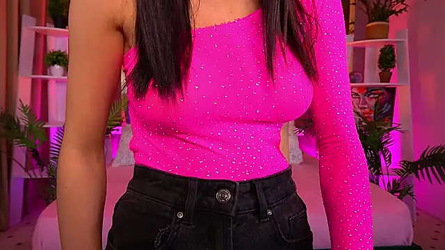 LittleeCutee online show from October 20, 2025, 7:42 am