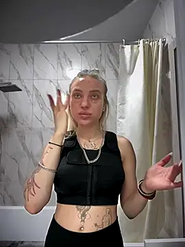 pinkstar  online show from October 4, 2025, 7:28 am