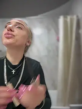 pinkstar  online show from October 7, 2025, 5:54 pm