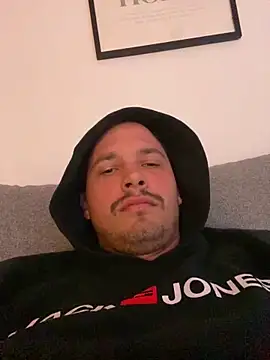 Jonkitzler1 online show from March 10, 2025, 4:46 pm