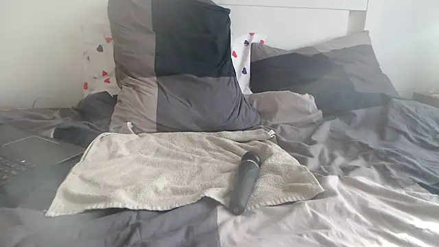 fuckable milf online show from October 21, 2025, 7:09 am