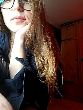 dolcehelena993 online show from January 19, 2025, 1:22 pm