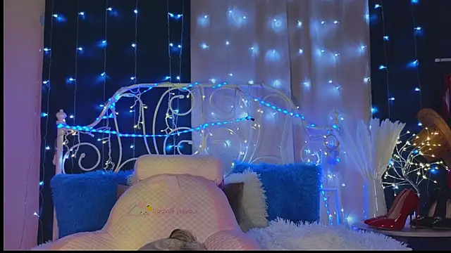 Funny Bunny online show from January 17, 2025, 1:04 am