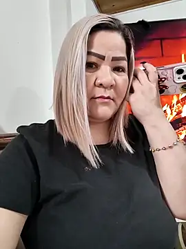 Dalessa Bigtits online show from March 12, 2026, 7:20 pm