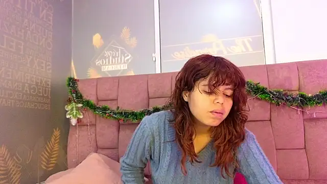 SabinaMerchetti online show from November 30, 2025, 2:10 pm