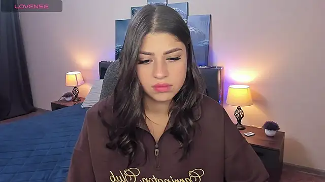 MaryMayson online show from September 30, 2025, 6:02 pm