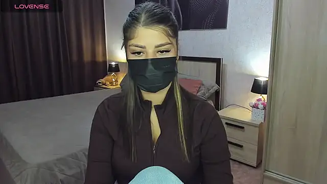 MaryMayson online show from November 24, 2025, 3:56 pm