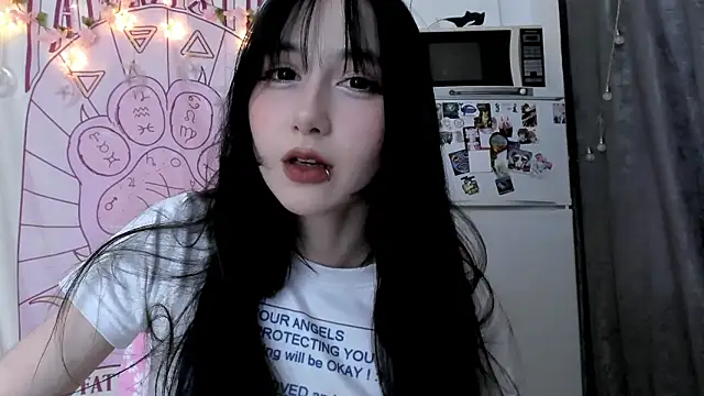 Holy420lolii online show from March 13, 2026, 3:29 pm