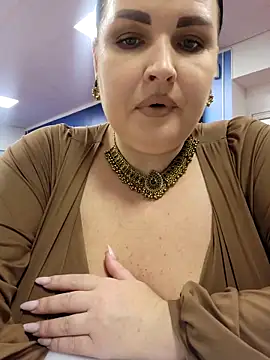 GeorgiaLerox online show from December 1, 2025, 1:27 pm