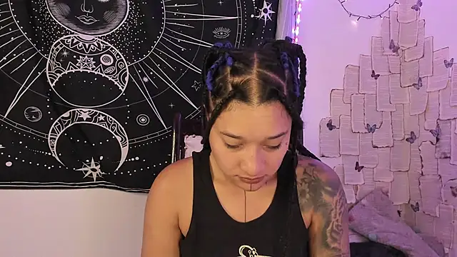 Eva Lee  online show from September 11, 2025, 6:24 am