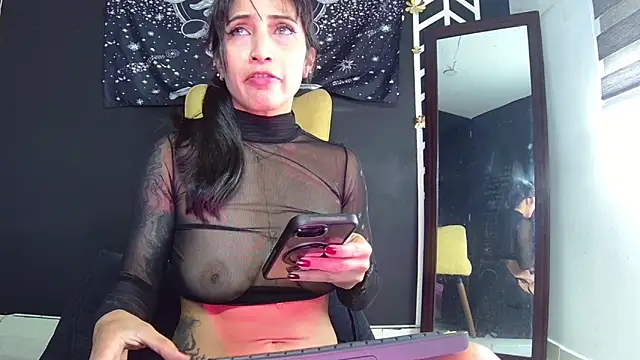 EvangelineCors online show from April 18, 2026, 6:45 pm