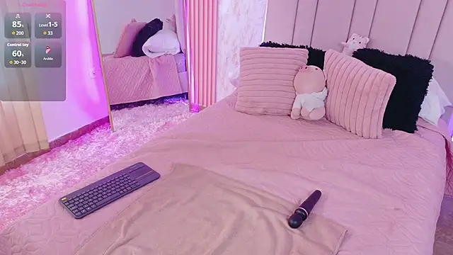 Hanaa rosse online show from January 14, 2026, 1:17 pm