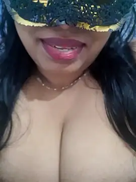 Snapshot of chubby_wife chatting on October 2, 2025, 3:46 am chubby wife online show from October 2, 2025, 3:46 am