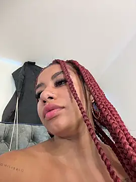 Snapshot of ATENEA_SEXXXY chatting on April 27, 2026, 7:12 pm ATENEA SEXXXY online show from April 27, 2026, 7:12 pm