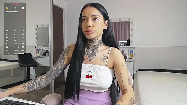 kendraaaa18 online show from December 14, 2024, 6:52 pm