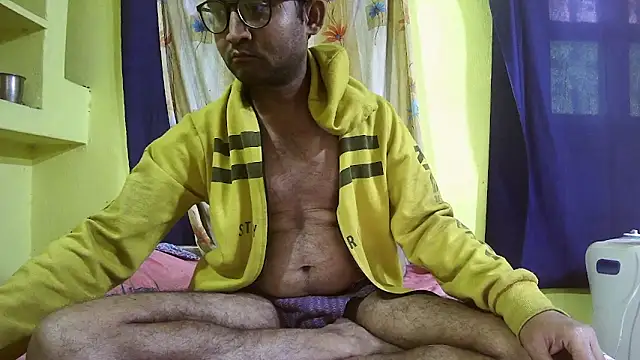 Cute boy2000 online show from January 11, 2025, 9:36 am