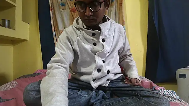 Cute boy2000 online show from January 14, 2025, 1:26 am