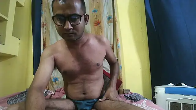 Cute boy2000 online show from March 19, 2025, 8:54 pm