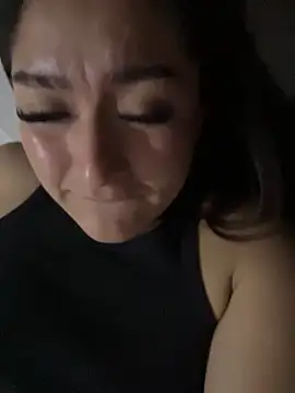 LuceroRm online show from November 15, 2025, 5:27 am