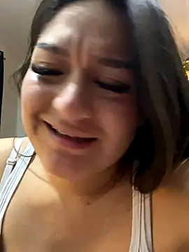 LuceroRm online show from December 17, 2025, 4:51 am