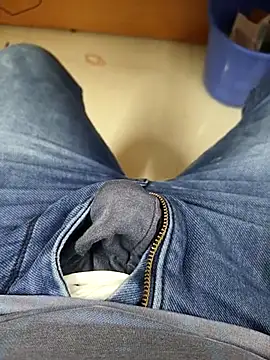 adicma123 online show from November 1, 2025, 10:50 am