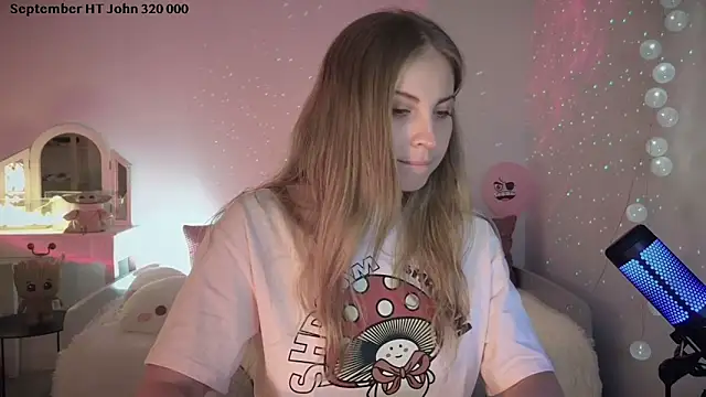 ImKeira online show from September 10, 2025, 6:41 pm