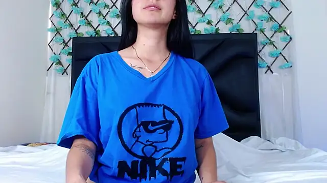 EmmaWilliamss online show from September 23, 2025, 3:37 pm