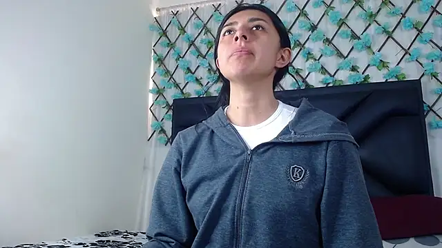 EmmaWilliamss online show from January 10, 2026, 3:47 pm